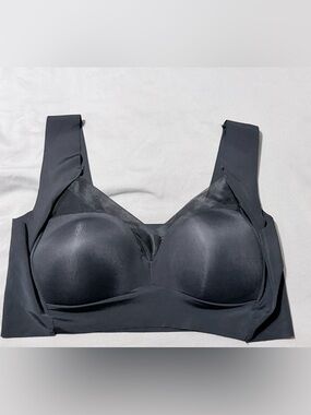 NEW Black Smooth Support Bra - Women Intimates